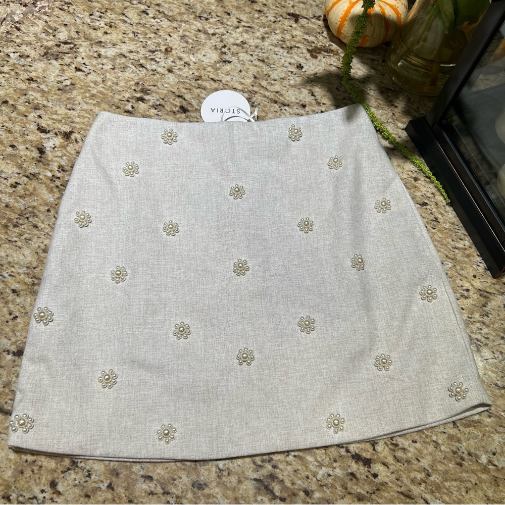 Storia Pearl Embellished Cream Skirt Medium